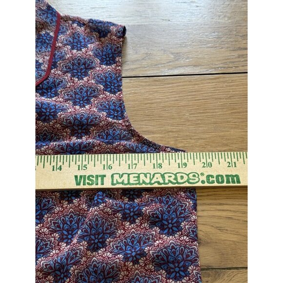 CAbi Sleeveless Blouse Size Medium Button Polyester Beach‎ Colorful Lightweight - Picture 7 of 11